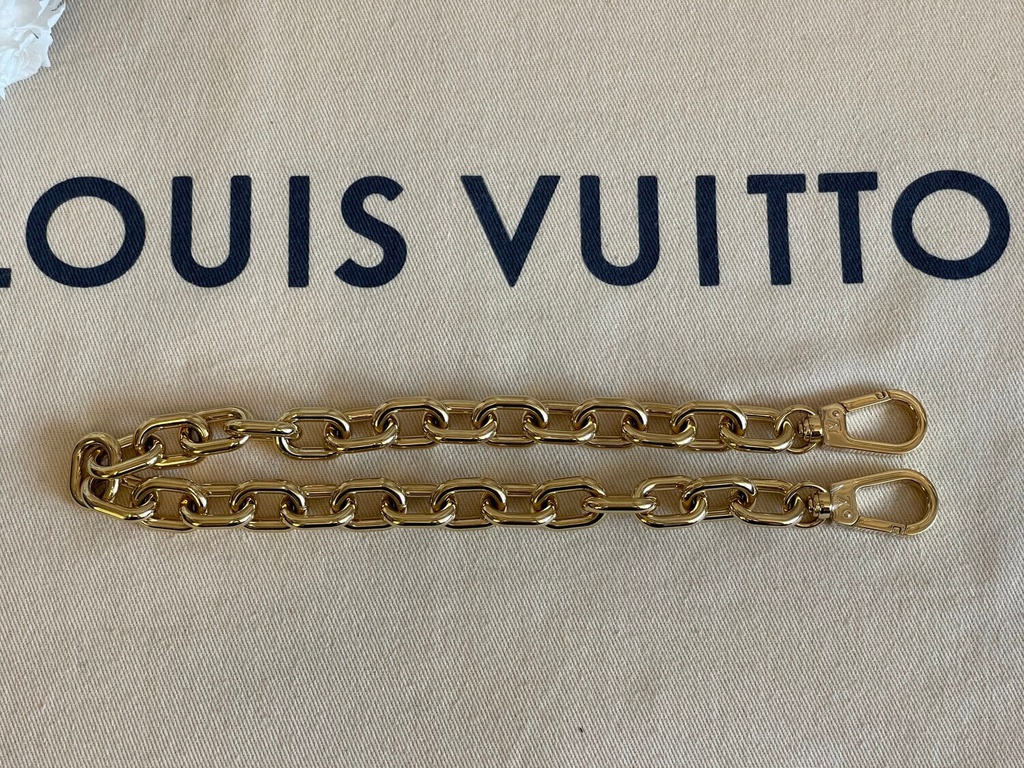 Louis Vuitton Wallet On Strap Bubblegram - lushenticbags