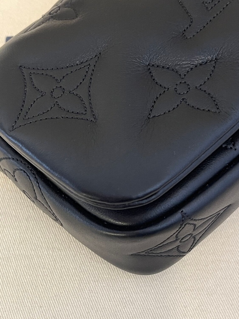 Louis Vuitton Bubblegram Wallet on Strap Black – DAC
