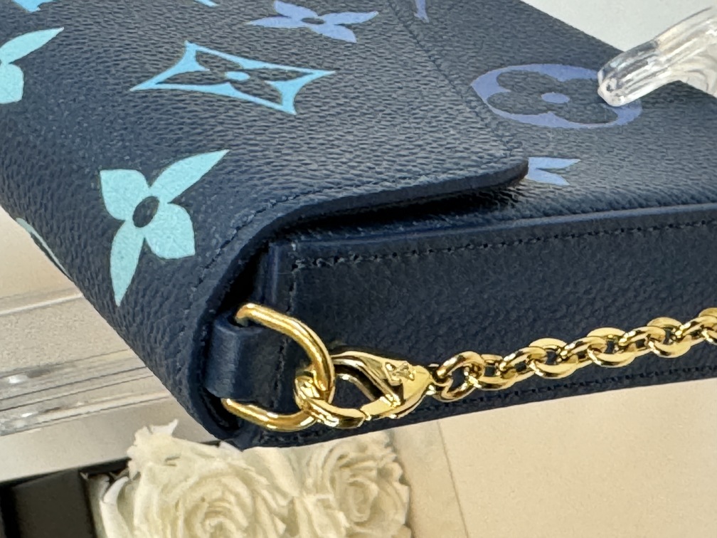 Pochette Felicie Empreinte BTP blau