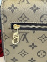 Pochette Metis Monogram Reverse