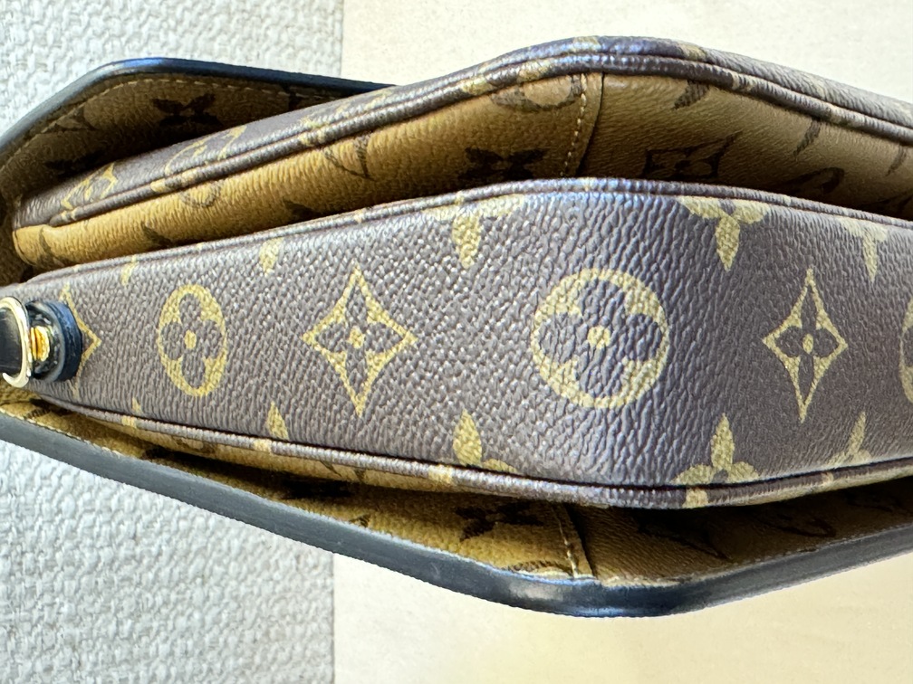 Pochette Metis Monogram Reverse