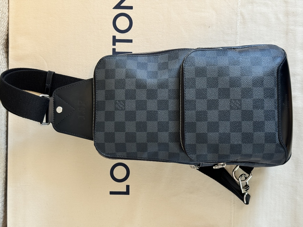 Avenue Sling bag Damier Graphite