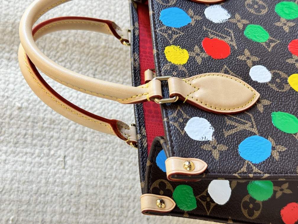 Onthego PM Monogram Kusama