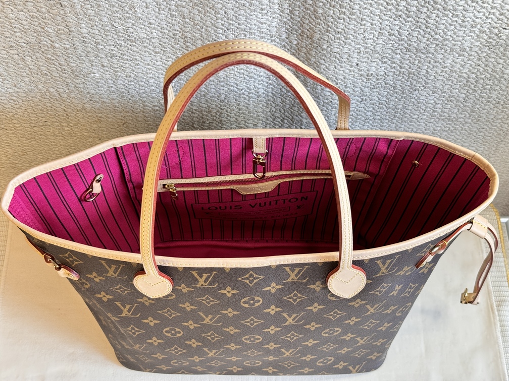 Neverfull MM Monogram