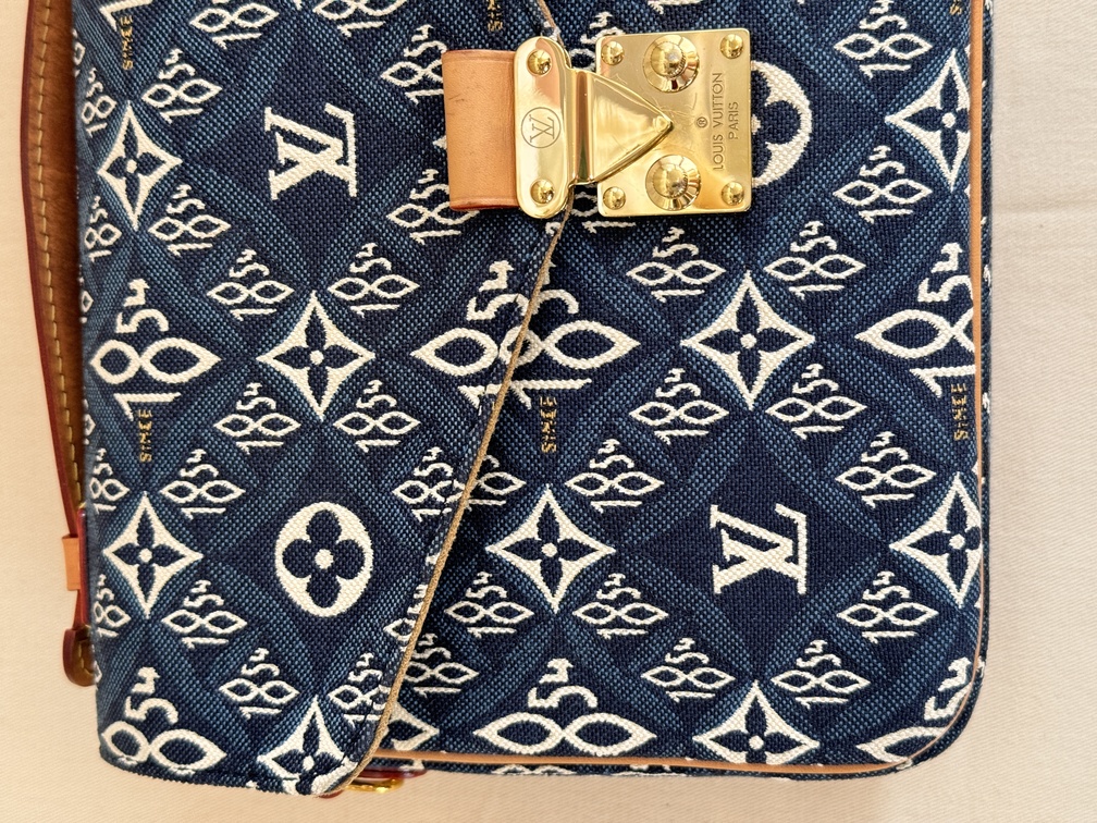 Pochette Metis 1854 blau