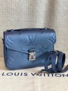 Pochette Metis Metallic blue (Nacre blue)