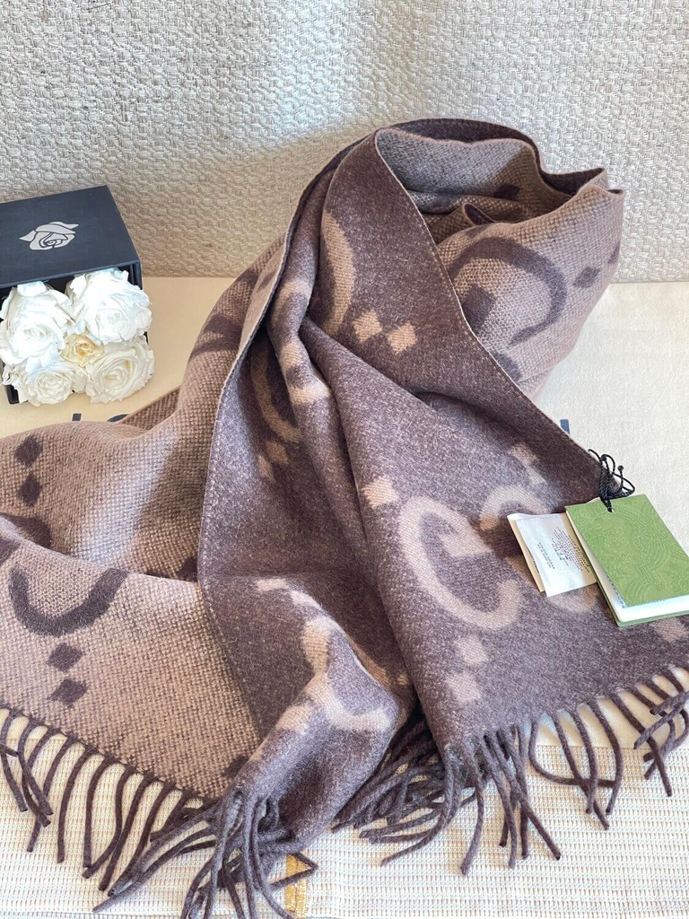 GUCCI Jumbo GG scarf cachemire