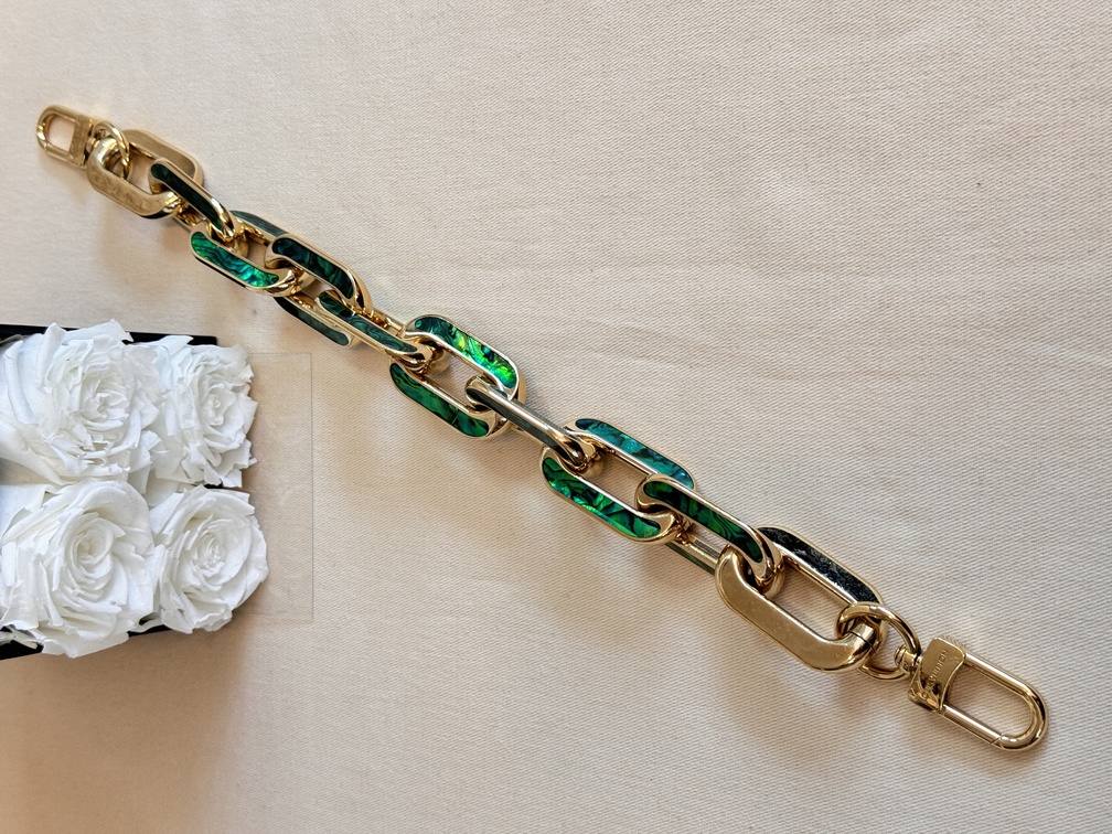 chain strap golden &amp; green