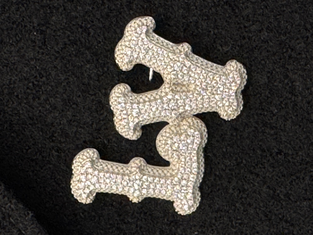 brooch LV Ranch