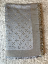 Louis Vuitton Monogramm Glanz Greige Schal Grau Seide Polyester Wolle  ref.174985 - Joli Closet